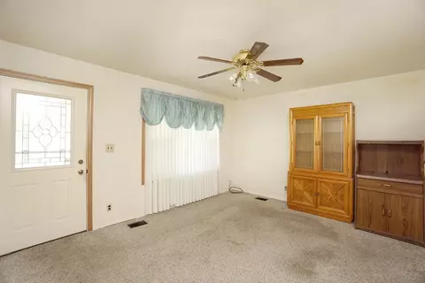 4294 Beechmont Dr, Cincinnati, OH 45244 photo 6