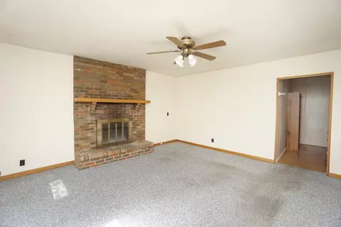 4294 Beechmont Dr, Cincinnati, OH 45244 photo 12