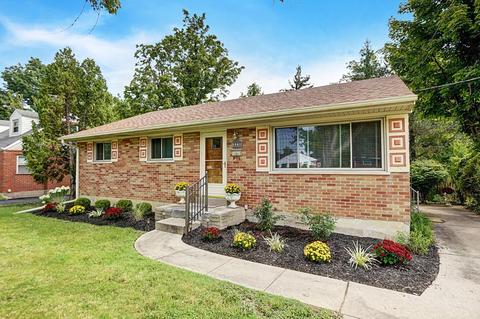 9278 Ranchill Dr, Cincinnati, OH 45231 photo 2