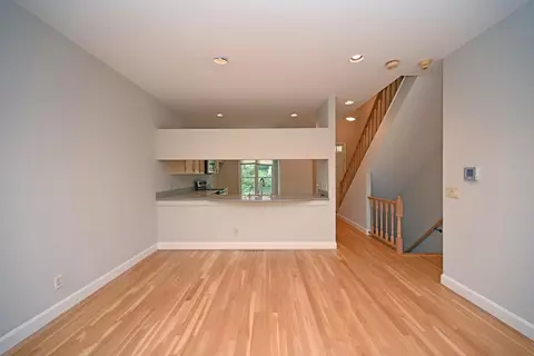 2102 Alpine Pl, Cincinnati, OH 45206 photo 13