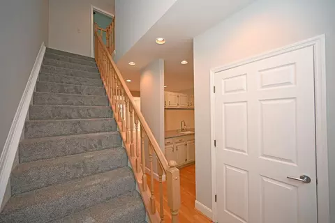 2102 Alpine Pl, Cincinnati, OH 45206 photo 4