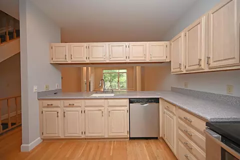2102 Alpine Pl, Cincinnati, OH 45206 photo 10