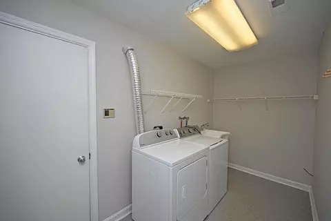 2102 Alpine Pl, Cincinnati, OH 45206 photo 32