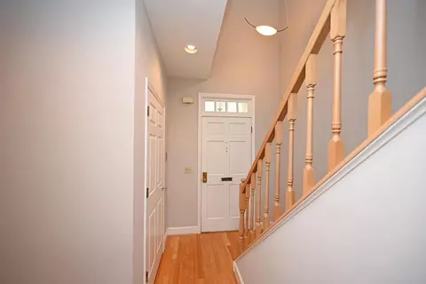 2102 Alpine Pl, Cincinnati, OH 45206 photo 3
