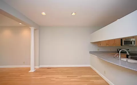2102 Alpine Pl, Cincinnati, OH 45206 photo 12