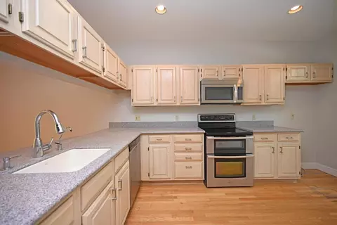 2102 Alpine Pl, Cincinnati, OH 45206 photo 5