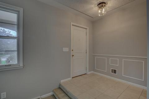10303 Lochcrest Dr, Cincinnati, OH 45231 photo 18