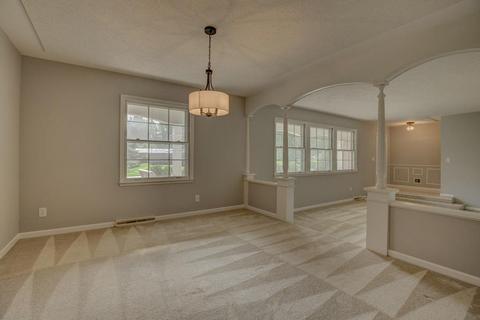 10303 Lochcrest Dr, Cincinnati, OH 45231 photo 11