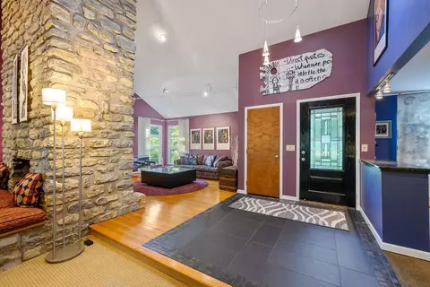 7064 Royalgreen Dr, Cincinnati, OH 45244 photo 4