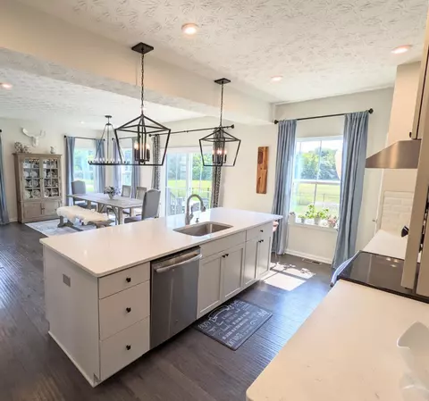 7239 Macarthur Ct, Harrison, OH 45030 photo 10