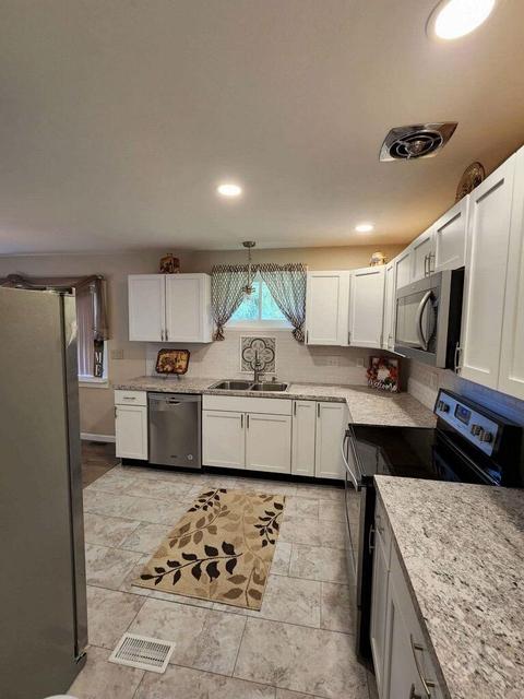 851 Sharon Rd, Forest Park, OH 45240 photo 14