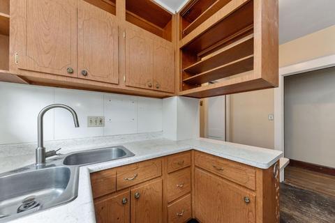4718 Gray Rd, Cincinnati, OH 45232 photo 8