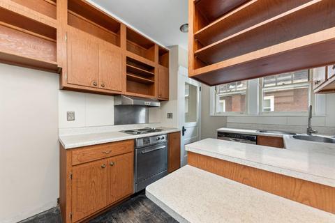 4718 Gray Rd, Cincinnati, OH 45232 photo 6