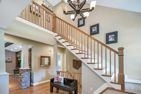 6306 Mercers Pointe Dr, Cincinnati, OH 45244 photo 4