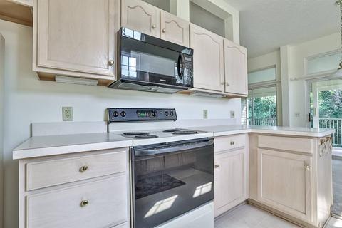 7802 Gapstow Brg, Cincinnati, OH 45231 photo 13