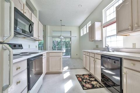 7802 Gapstow Brg, Cincinnati, OH 45231 photo 12