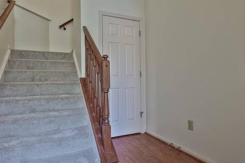 7802 Gapstow Brg, Cincinnati, OH 45231 photo 4