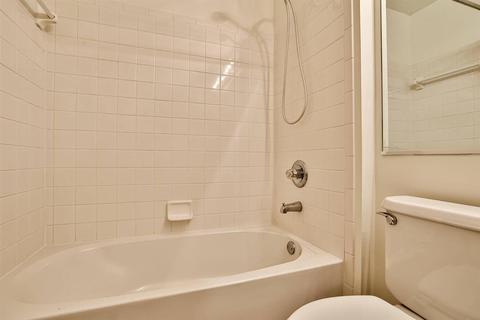 7802 Gapstow Brg, Cincinnati, OH 45231 photo 30