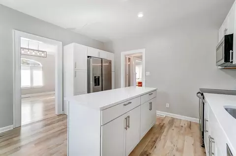 3960 Dickson Ave, Cincinnati, OH 45229 photo 21