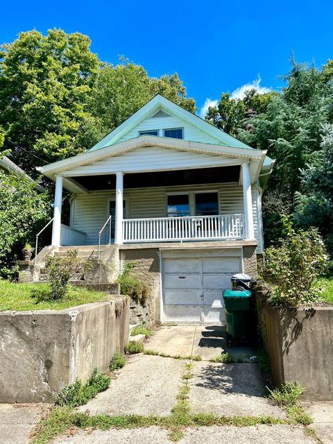 6308 Gracely Dr, Cincinnati, OH 45233 photo 1