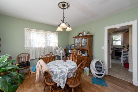4533 Carnation Ave, Cincinnati, OH 45238 photo 9