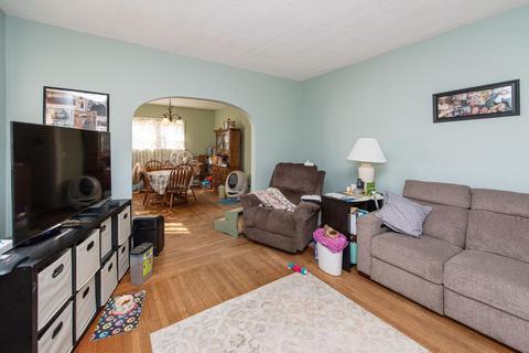 4533 Carnation Ave, Cincinnati, OH 45238 photo 5