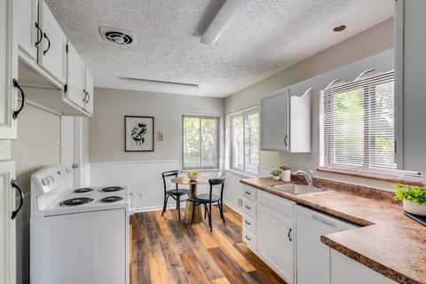 2941 Hull Ave, Cincinnati, OH 45211 photo 7