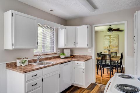 2941 Hull Ave, Cincinnati, OH 45211 photo 9