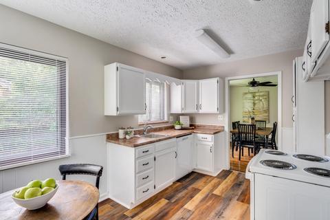 2941 Hull Ave, Cincinnati, OH 45211 photo 8