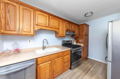 9659 Crestbrook Dr, Cincinnati, OH 45231 photo 8