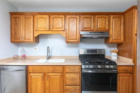9659 Crestbrook Dr, Cincinnati, OH 45231 photo 7