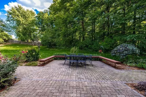 2002 Beechcroft Ct, Cincinnati, OH 45233 photo 37