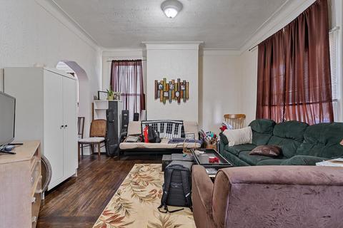 1036 Seton, Cincinnati, OH 45205 photo 3