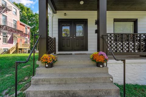 1036 Seton, Cincinnati, OH 45205 photo 2