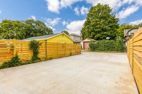 1426 Pullan Ave, Cincinnati, OH 45223 photo 4