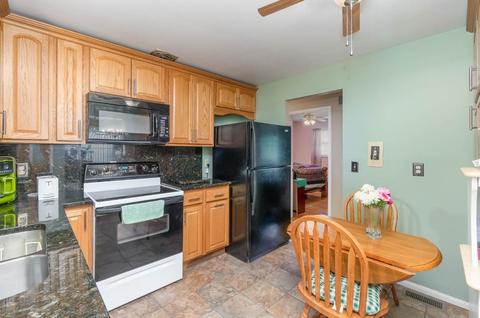 8974 Daly Rd, Cincinnati, OH 45231 photo 11