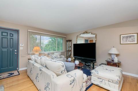 8974 Daly Rd, Cincinnati, OH 45231 photo 5