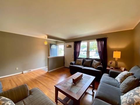 1969 Edgewater Dr, Cincinnati, OH 45240 photo 6