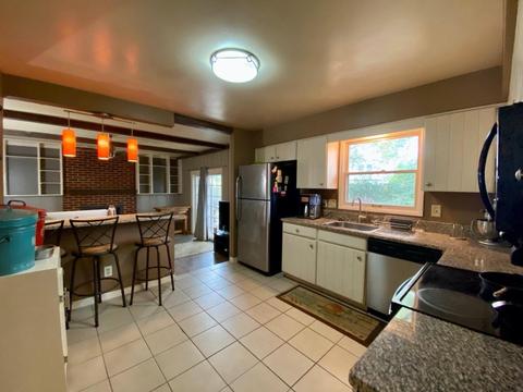 1969 Edgewater Dr, Cincinnati, OH 45240 photo 11