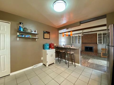 1969 Edgewater Dr, Cincinnati, OH 45240 photo 9