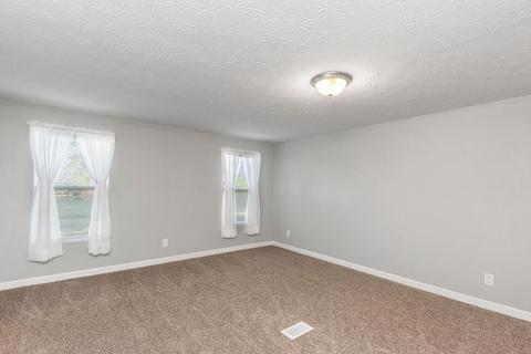 4607 Vilvens Rd, Mount Orab, OH 45154 photo 10