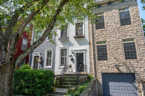 1213 Wareham Dr, Cincinnati, OH 45202 photo 1