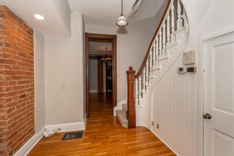 1213 Wareham Dr, Cincinnati, OH 45202 photo 8