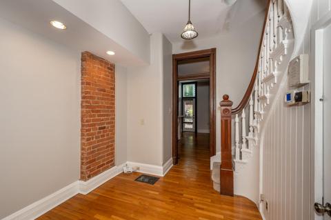 1213 Wareham Dr, Cincinnati, OH 45202 photo 9