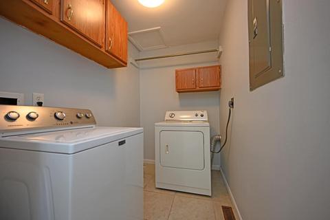 592 Mercury Dr, Cincinnati, OH 45244 photo 12