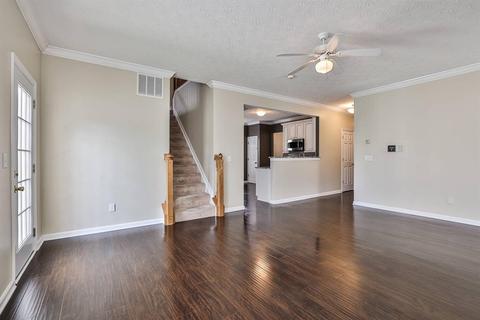877 Anson Dr, Cincinnati, OH 45245 photo 6