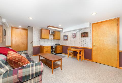 17 Hadley Rd, Greenhills, OH 45218 photo 24