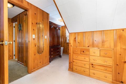 17 Hadley Rd, Greenhills, OH 45218 photo 19