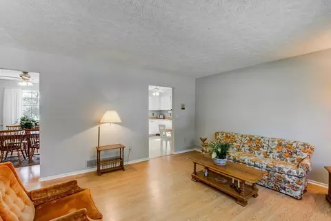 7933 Oak Leaf Cir, West Chester, OH 45241 photo 6