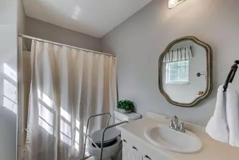 7933 Oak Leaf Cir, West Chester, OH 45241 photo 20